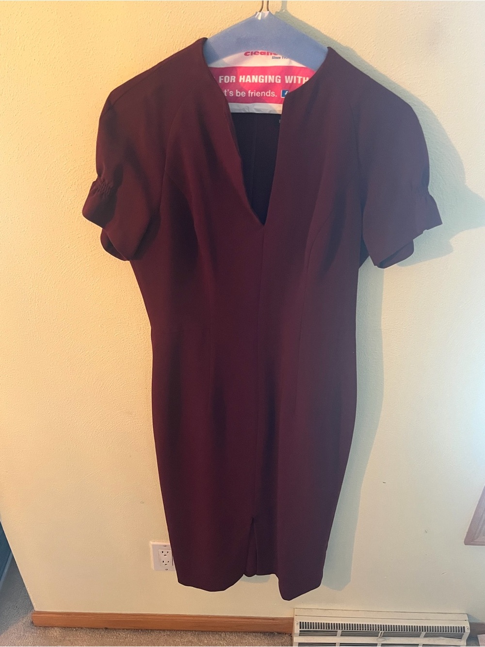 Black Halo Short-Sleeve V-Neck Midi Dress in Burgundy